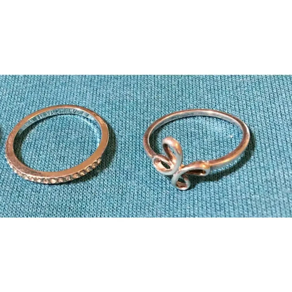 Premier Designs Adorable Size 6 1/2 Silver Tone Cross and Rhinestone Rings